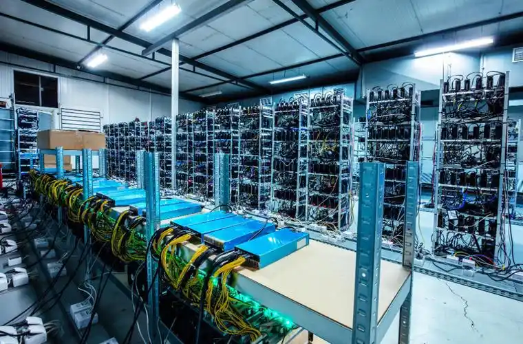 State-of-the-art eco-friendly mining rig working efficiently in a controlled environment